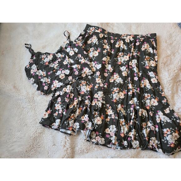 TORRID Tea Length Floral Cami Two Piece Set NWT Size 4 - Picture 2 of 10